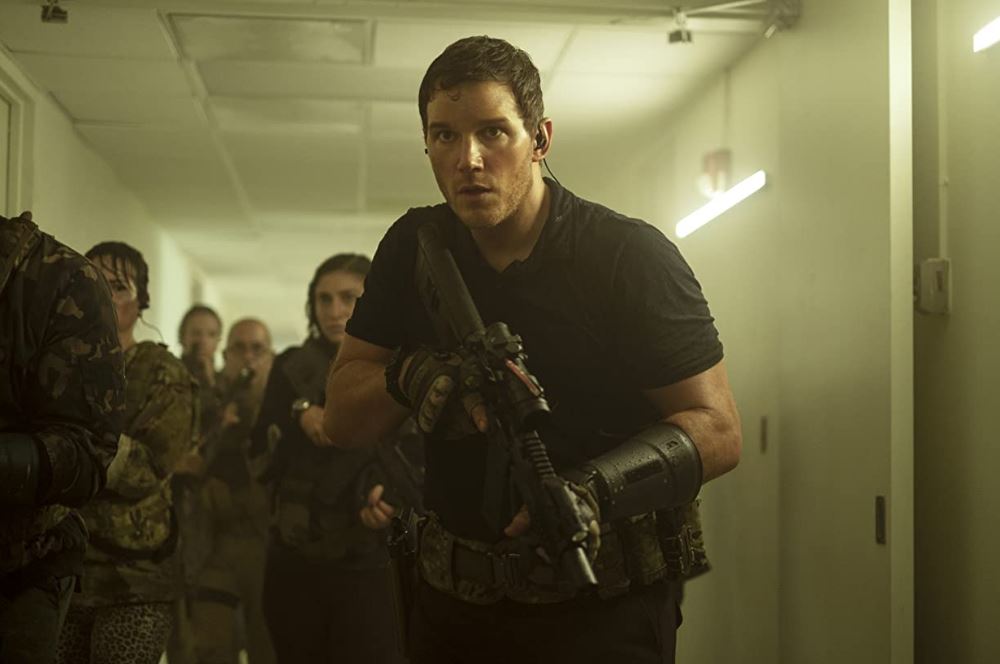 The Tomorrow War Review: A Confusing And Nonsensical&nbsp;Sci-Fi